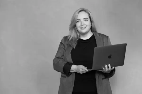 Helena Kent - HR business partnerka a koučka specializující se na leadership a firemní kulturu